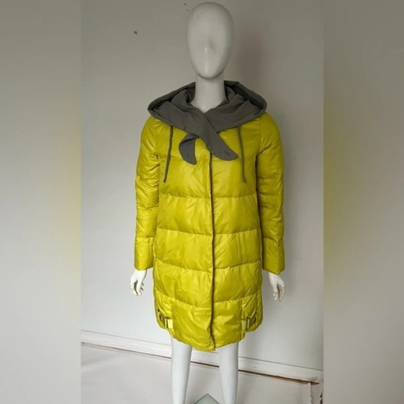 JNBY Woman’s Bright Neon Green down oversized Long Sleeve Down coat Size M - Picture 1 of 12
